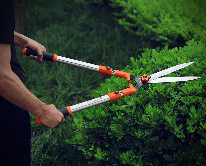 Foarfeca extensibila cu maner ergonomic pentru gard viu