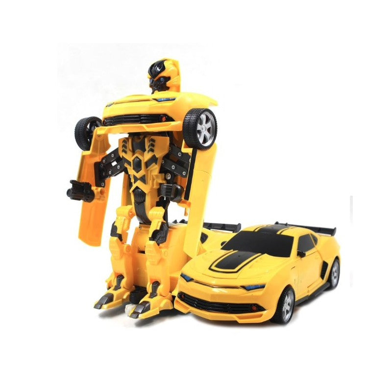 Masina ce se transforma in robot cu telecomanda radio