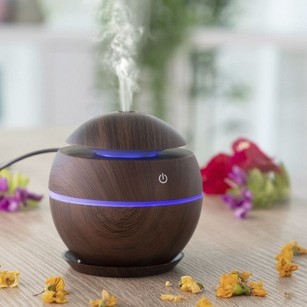 Mini Umidificator Ultrasonic și Difuzor de Arome 130 ml, USB, Lumini LED, Maro