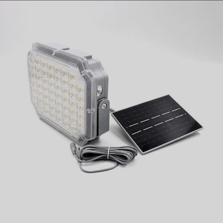 Lampă de Camping cu Panou Solar și USB, Acumulator 6000 mAh, 3 Moduri și Funcție SOS