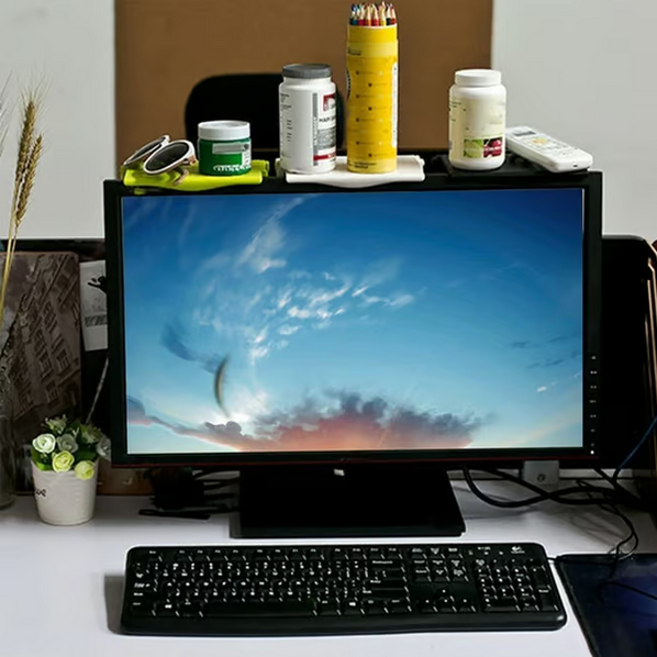 Raft Rabatabil pentru Spațiul din Spatele Televizorului – Organizare Discretă și Practică