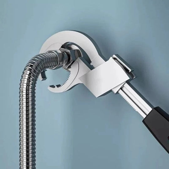 Cheie universala reglabila, cu 3 capete de schimb, intrebuintare multipla