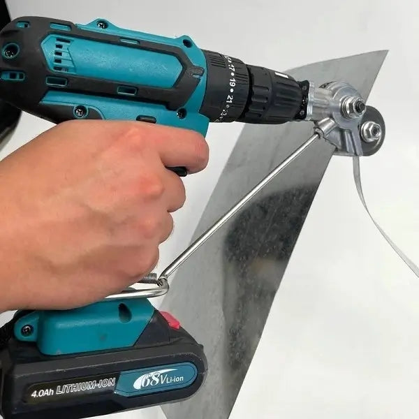 Foarfecă pentru Bormașină DRILLCUT – Tăiere Rapidă și Precisă a Tablei