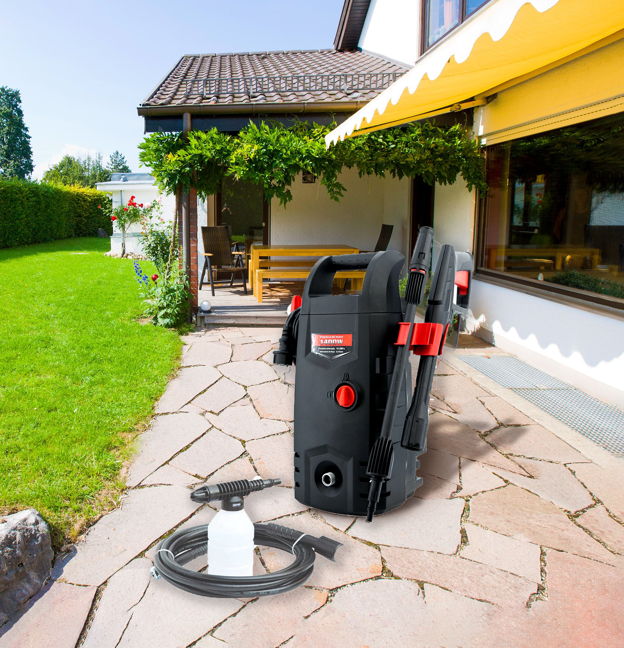 Aparat de spalat cu presiune, jet de apa 300 L/h, dotat cu lance si recipient pentru detergent