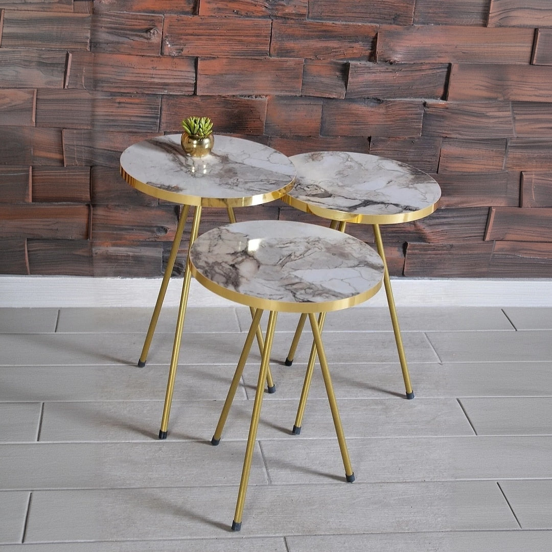 Set 3 Măsuțe de Cafea Rotunde Nesting, Blat cu Efect de Marmură Albă, Cadru Metalic Auriu