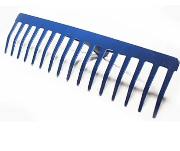 Grebla metal cu 16 dinti albastra MX339
