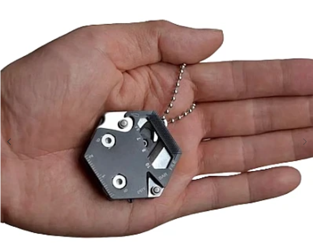 Breloc Hexagon multifunctional cu 7 functii