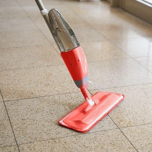 Mop cu pulverizator, capacitate 600 ml , Super Easy Spray