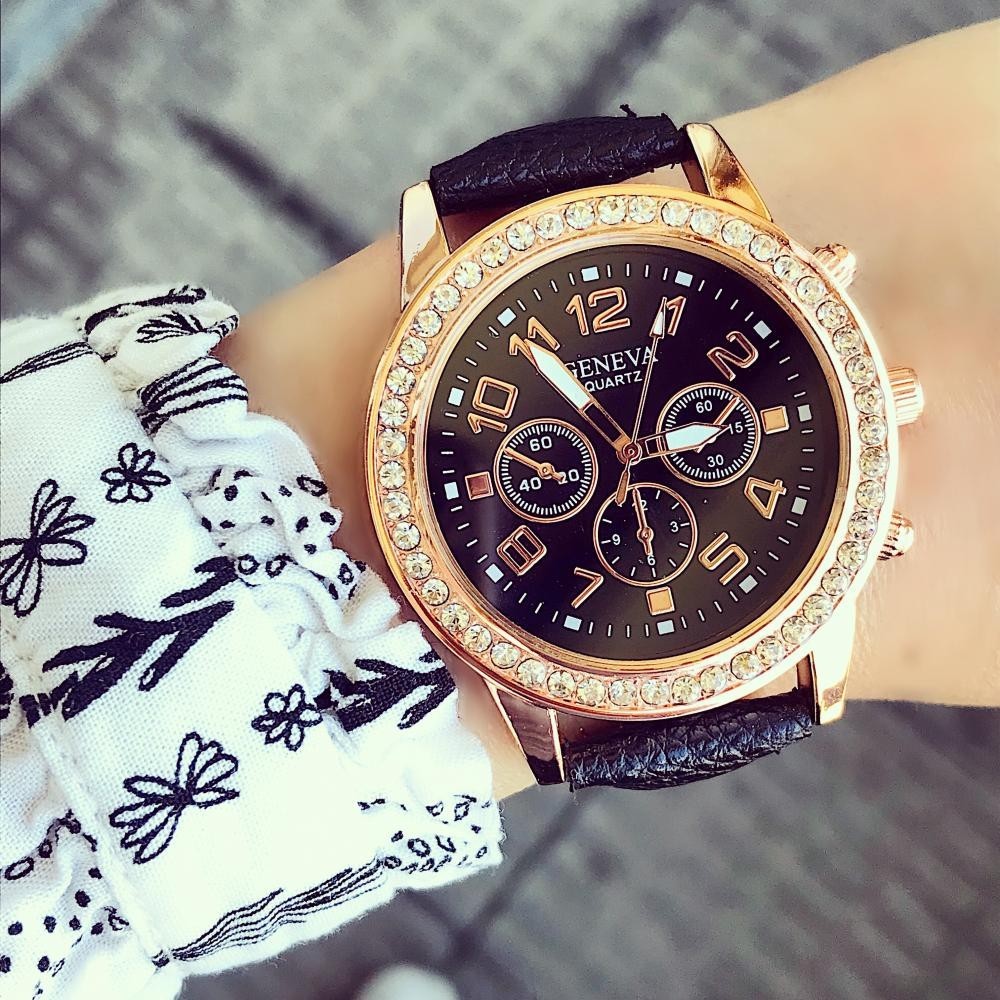 Ceas dama Golden Black cu pietricele curea piele PU